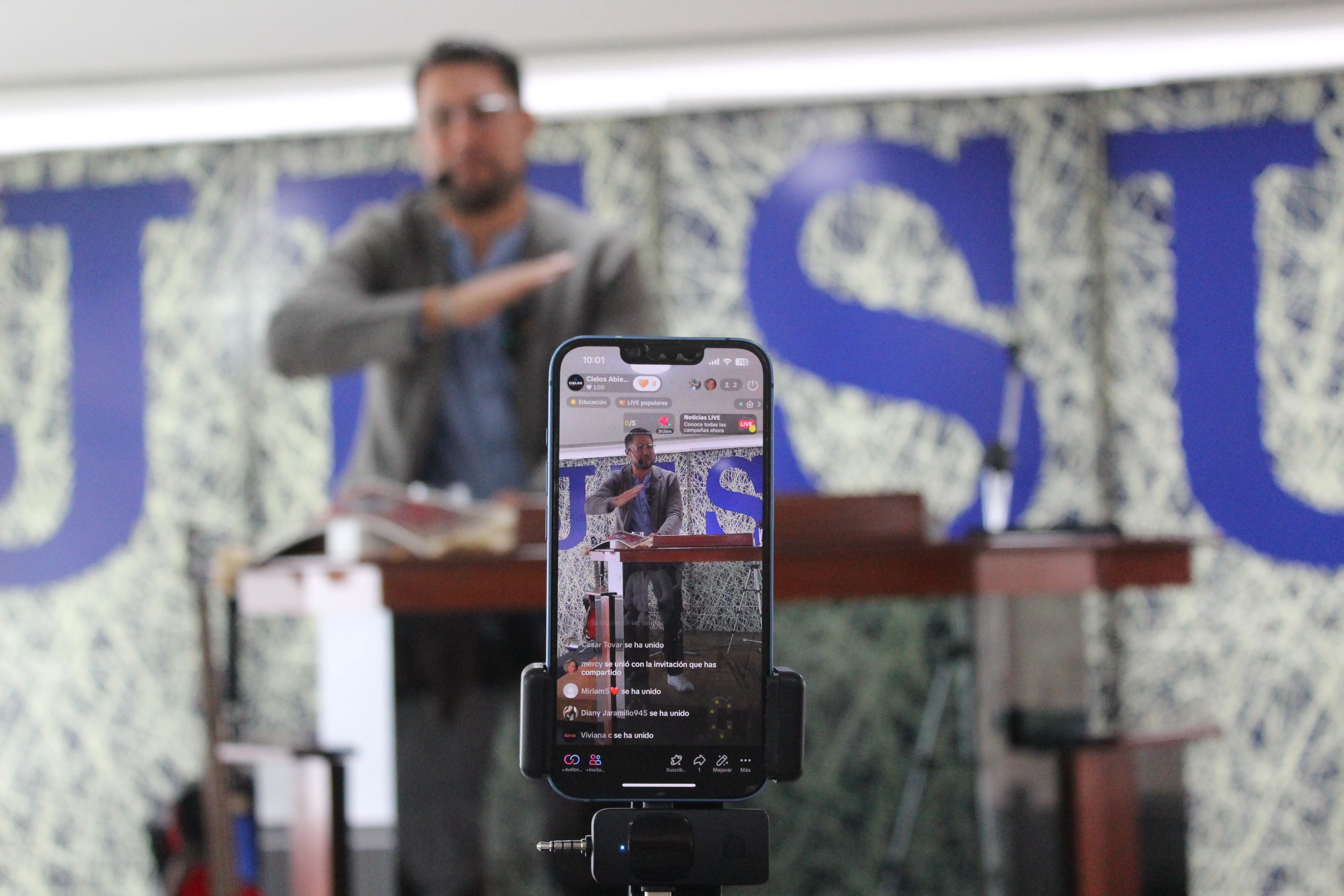 Familia pastoral en servicio